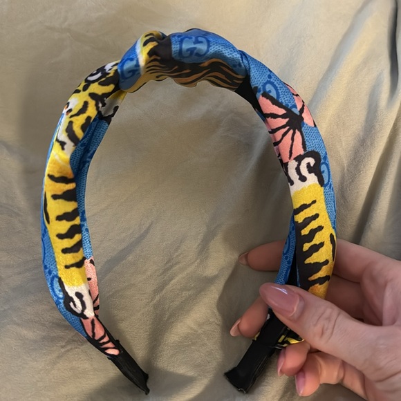 Headband - Picture 2 of 3